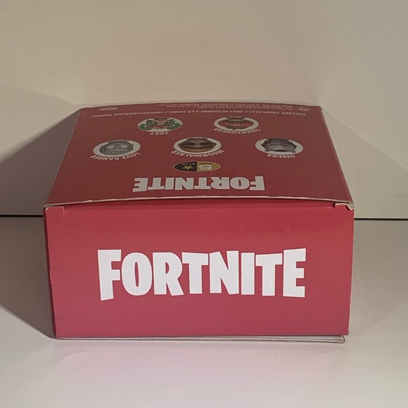 💘 [4/$25] [BRAND NEW] FUNKO 5 STAR FORTNITE LOVE RANGER FIGURE WITH ACCESSORIES - Picture 5 of 7
